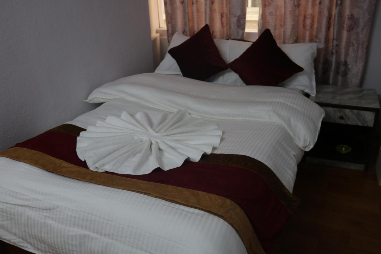 Om Tara Guest House Pvt Ltd Kathmandu Exteriör bild