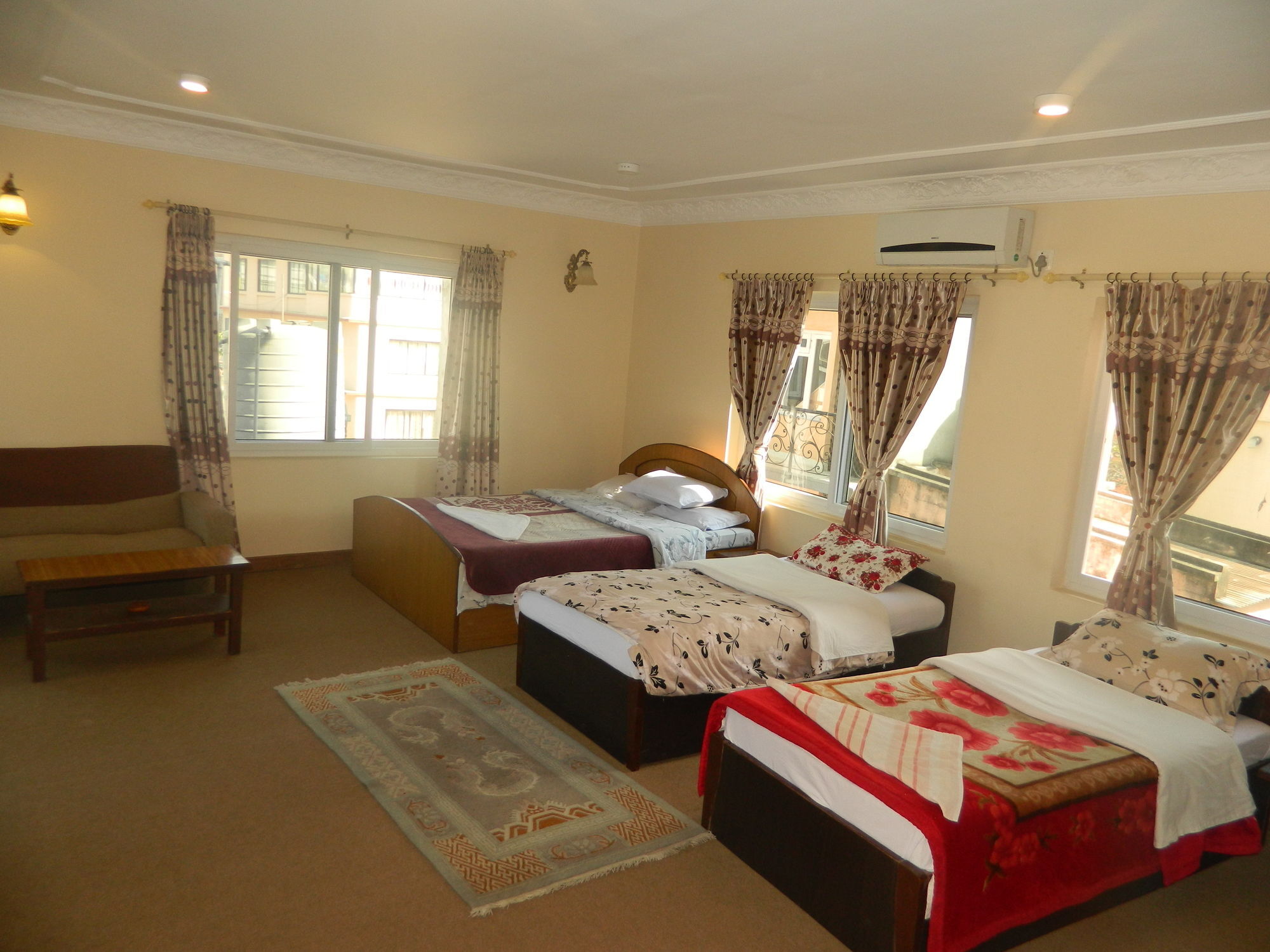 Om Tara Guest House Pvt Ltd Kathmandu Exteriör bild