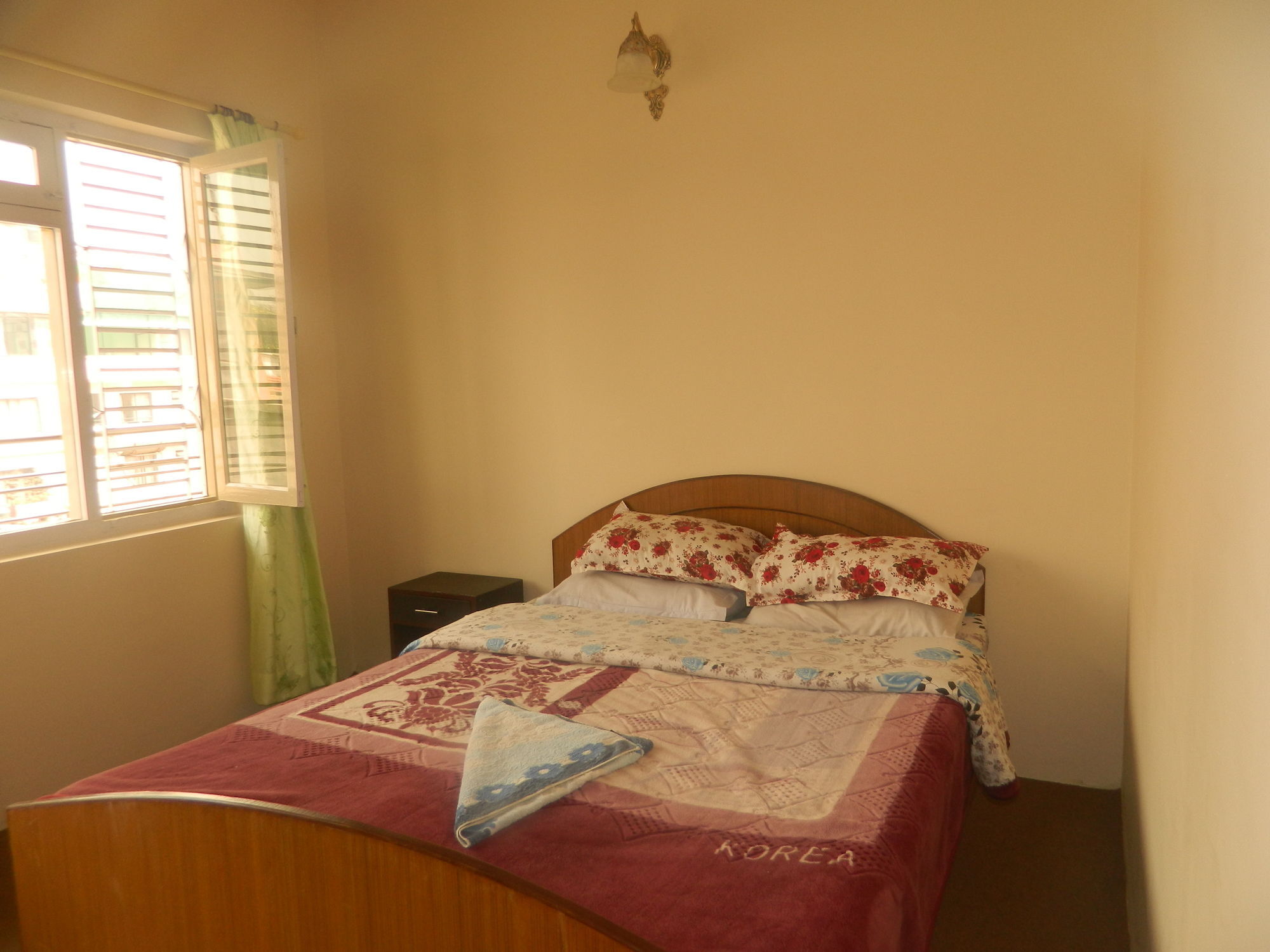 Om Tara Guest House Pvt Ltd Kathmandu Exteriör bild